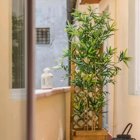 San Pier Maggiore Apartment *